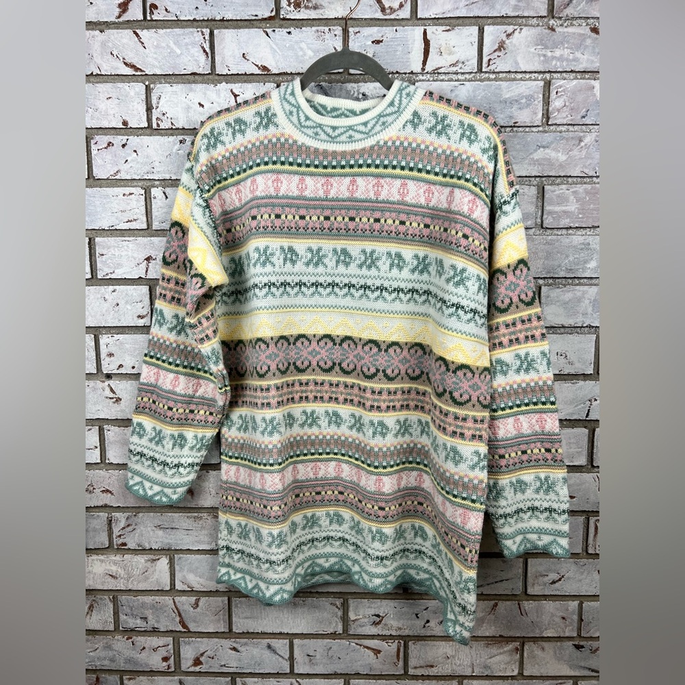 Jennifer Moore | 90s Pale Colored Sweater